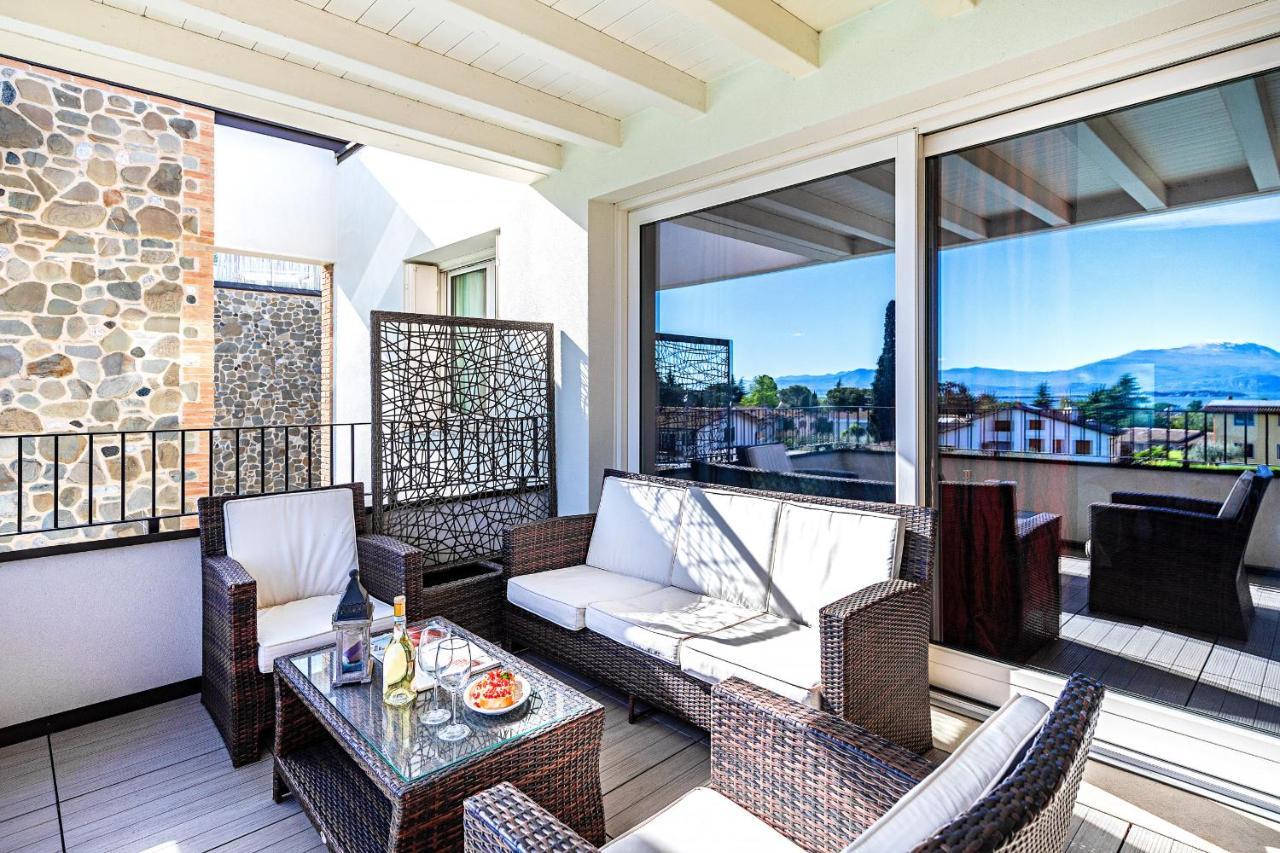 Warda C11 Apartment By Wonderful Italy Desenzano del Garda Exterior photo