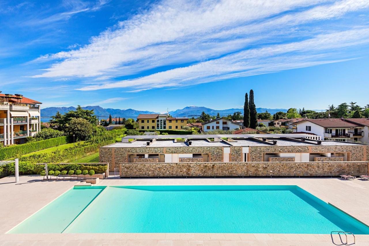 Warda C11 Apartment By Wonderful Italy Desenzano del Garda Exterior photo
